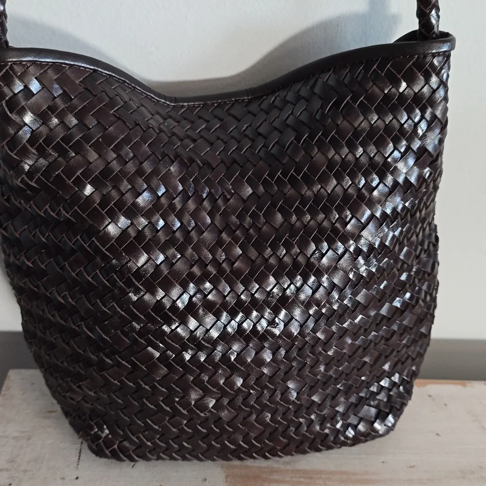 Madewell The Handwoven Shoulder Bag - Picture 2 of 10